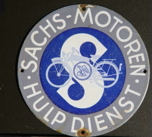SACHS.JPG